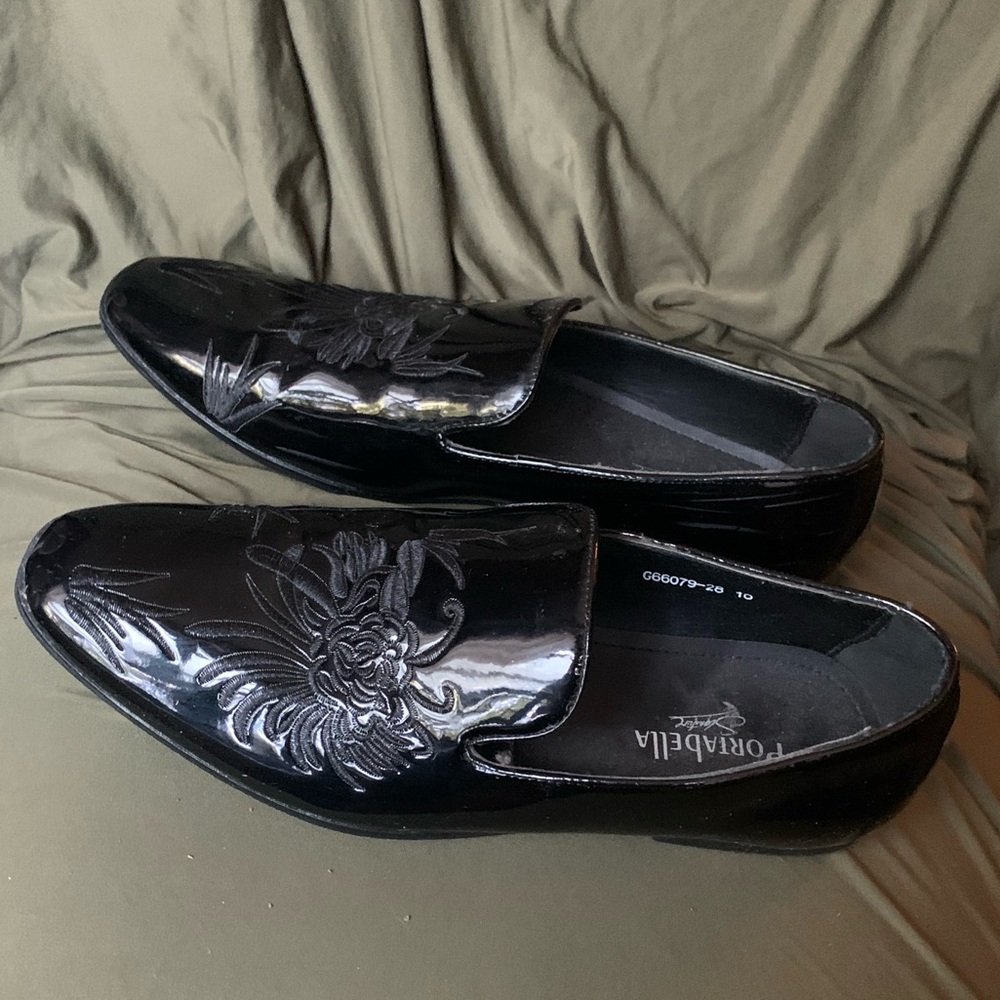 Men Black Shiny Shoes